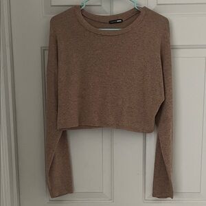 Fashion Nova Brown Long Sleeve Crop Top so comfy